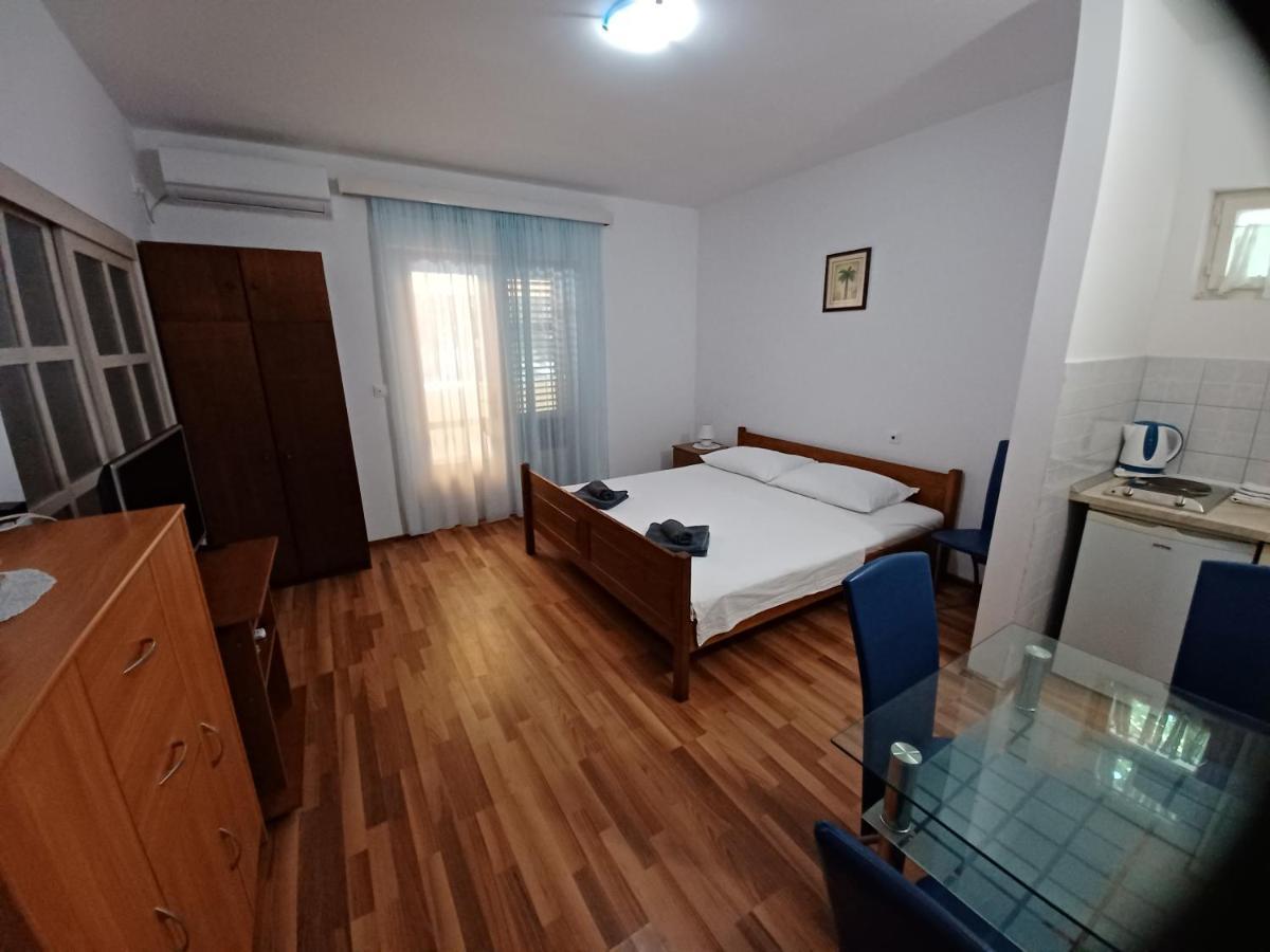 Apartmani Vodanovic Blace Zewnętrze zdjęcie